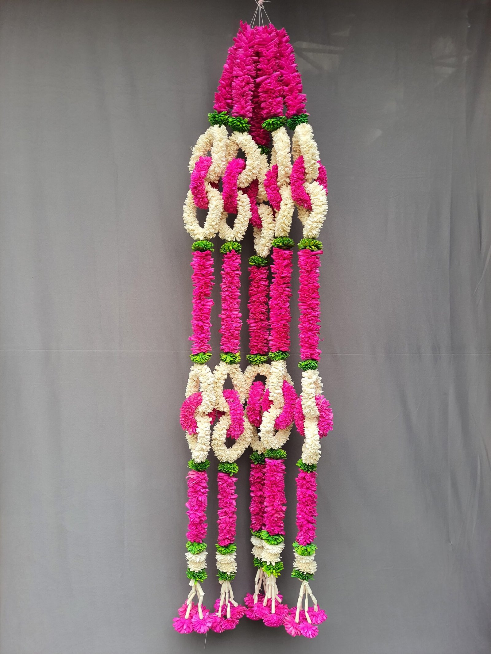 Sola garland Strings